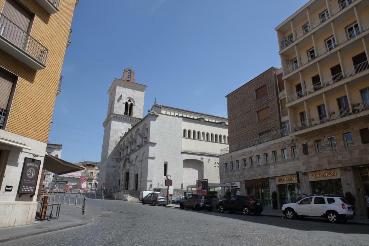 B&B Dimora Del Duomo Benevento Buitenkant foto